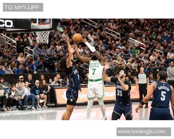 小瓦格纳砍下32分8篮板魔术队绝杀凯尔特人成功逆转取胜