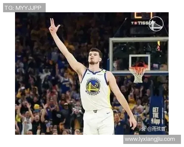 勇士快速反击 波斯特外线三分飙进 勇士快速反击 波斯特外线三分飙进