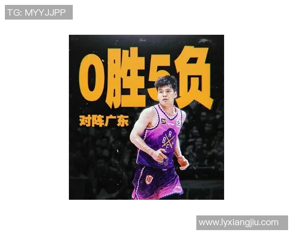 广州男篮vs新疆大名单：陈国豪&徐昕领衔，齐麟缺阵