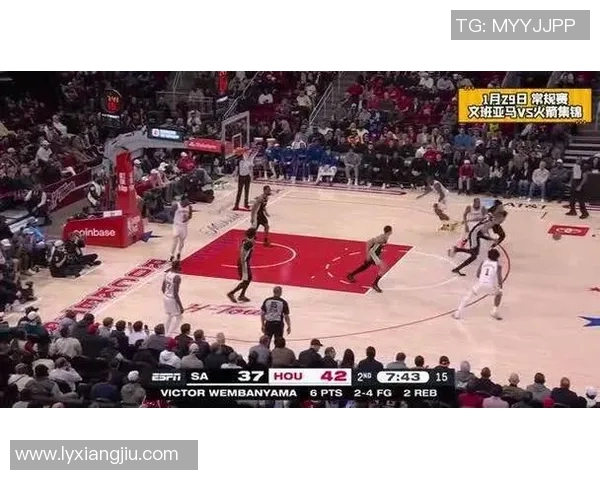 KD真惨！比文班亚马矮一大截 手掌比卡哇伊小一圈 社媒热议上风口